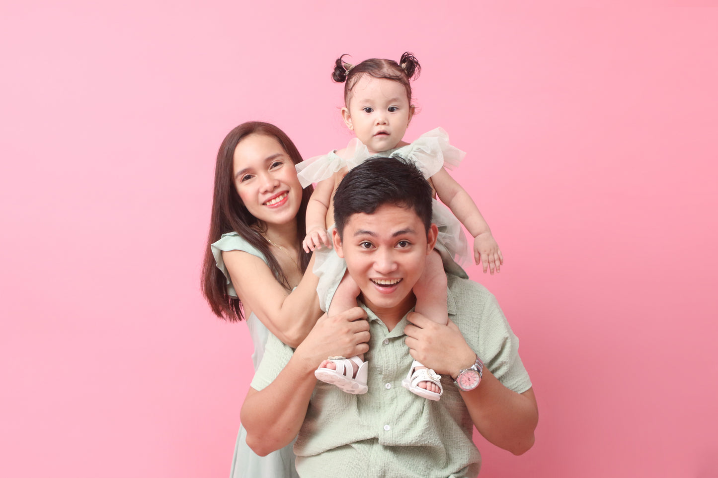 Creative B (3 Persons)- With Photographer