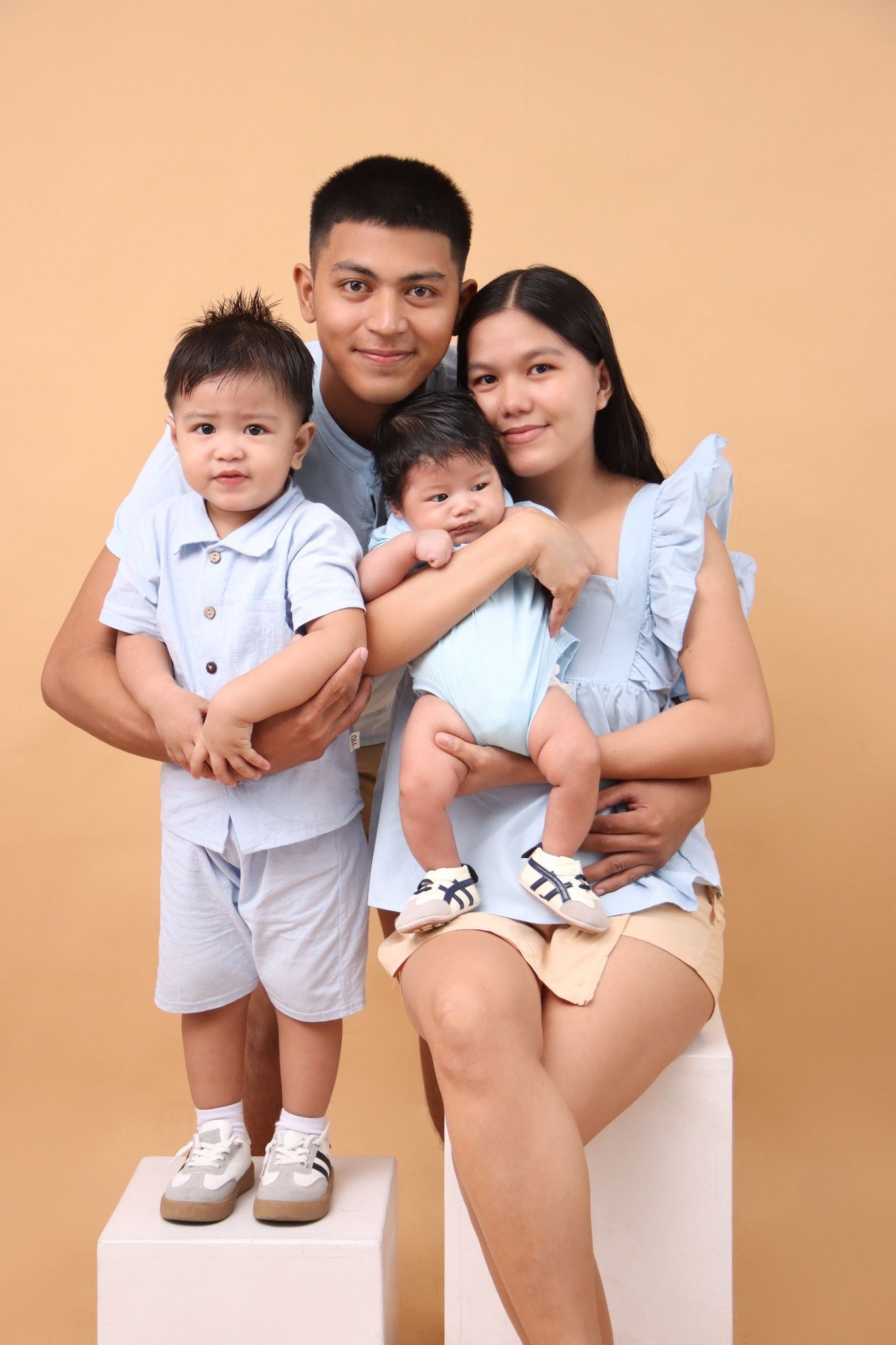 Selfie C (3-4 Persons)- Self-Shoot